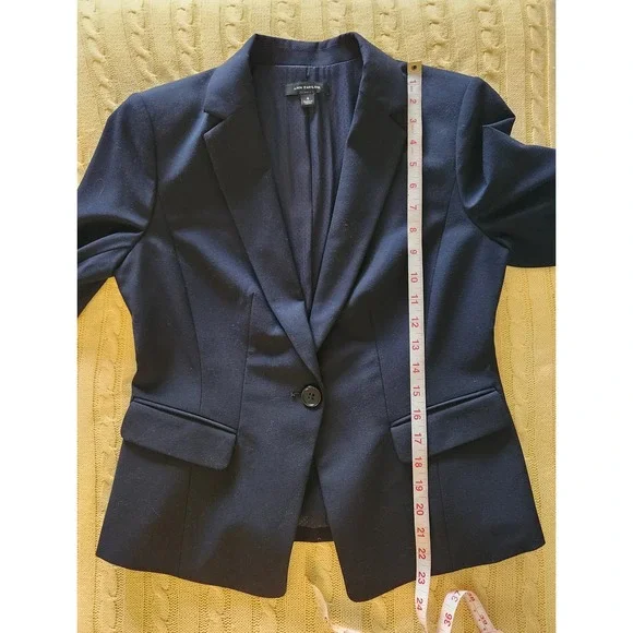 Ann Taylor | Black One-Button Tailored Blazer - Size 4 - Picture 8 of 8
